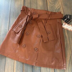 NWT Forever 21 Faux Leather Classic Heroine Collection Brown Skirt - Size M (X8)